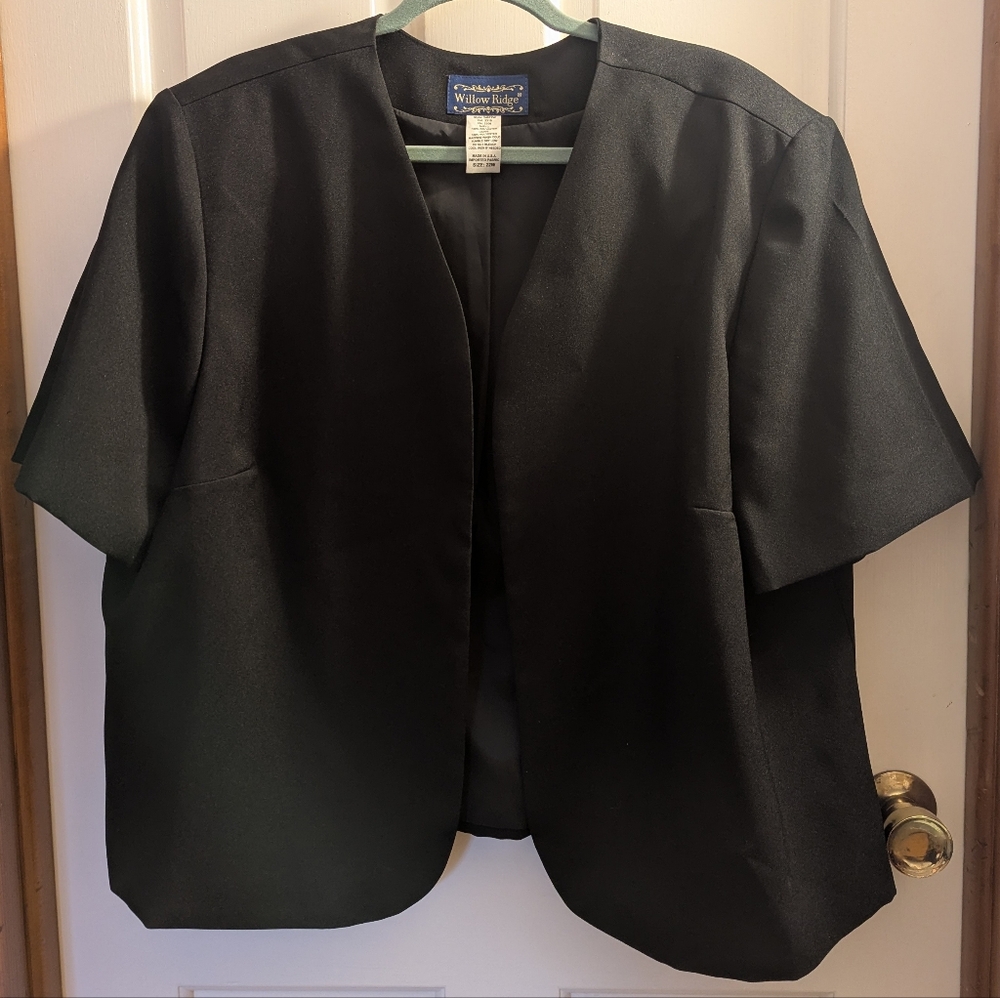 Willow Ridge Black Short-Sleeve Open Front Blazer - Size 22W